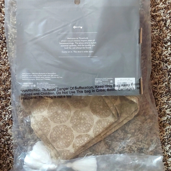 NEW Threshold Neutral Distressed Medallion Table Scarf Throw tassels CREAM - Picture 3 of 4